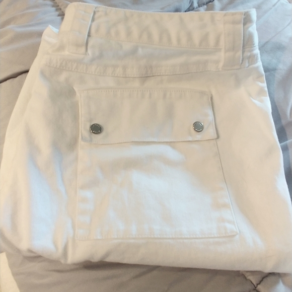 Michael Kors Bermuda shorts - Picture 2 of 3